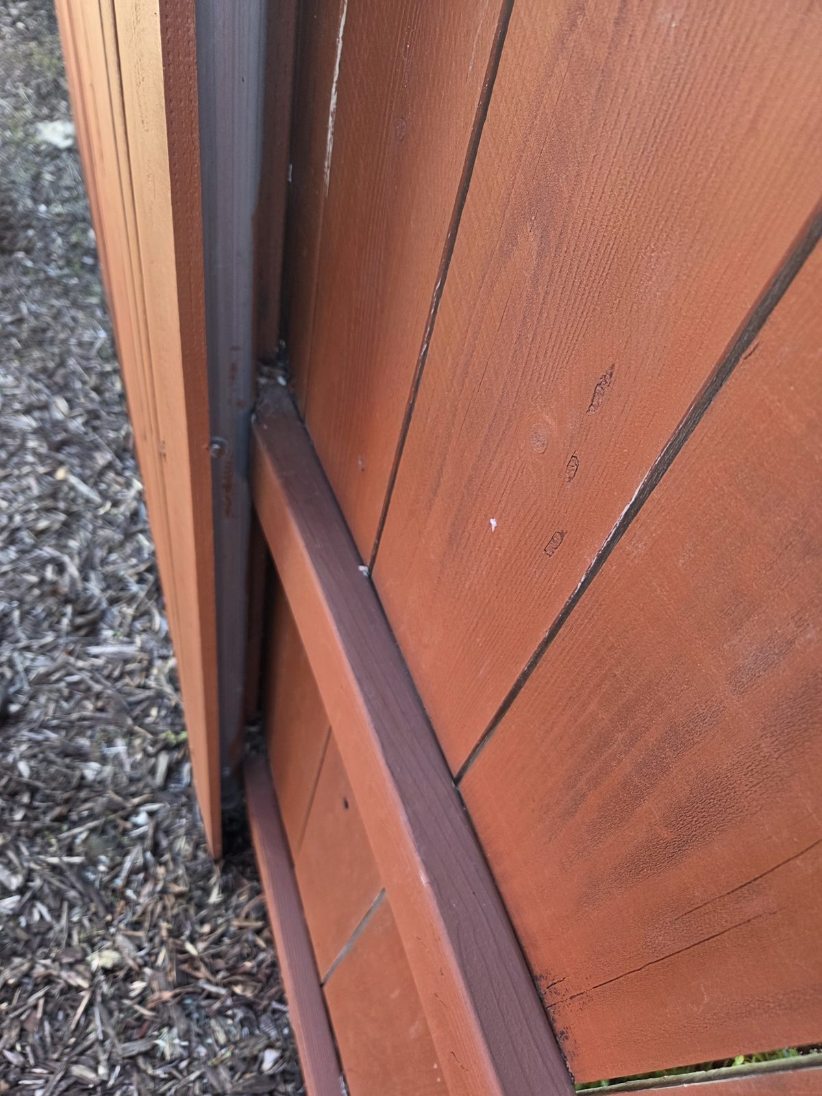 Wood fence and gate built by Blair Handyman in the Sacramento area