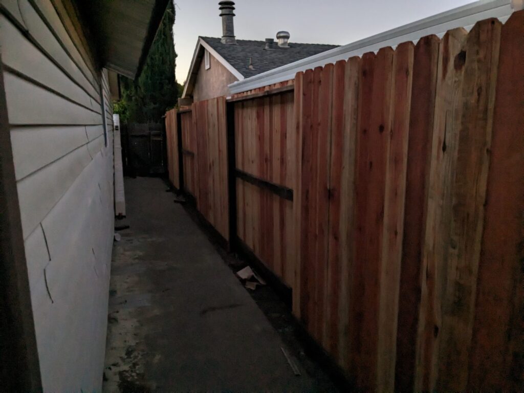 Wood fence and gate built by Blair Handyman in the Sacramento area