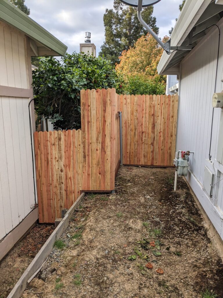 Wood fence and gate built by Blair Handyman in the Sacramento area