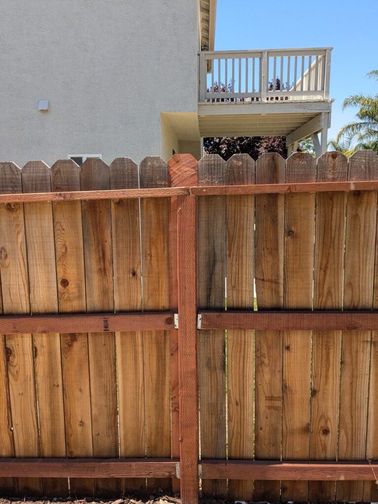 Wood fence and gate built by Blair Handyman in the Sacramento area