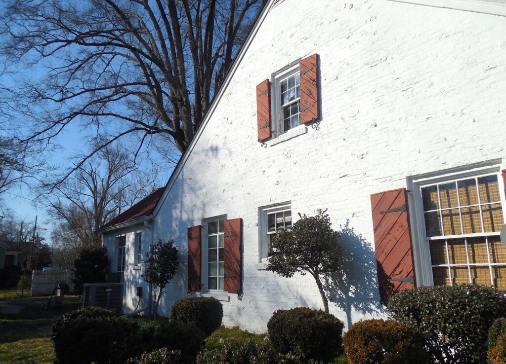 White home with dark painted trim